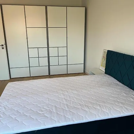 Modern Art - 10 Min To Trade Fair & Stadium Apartment Düsseldorf
