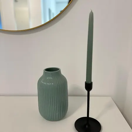 Modern Art - 10 Min To Trade Fair & Stadium Apartment *