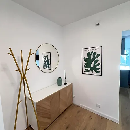 Modern Art - 10 Min To Trade Fair & Stadium Apartment Düsseldorf